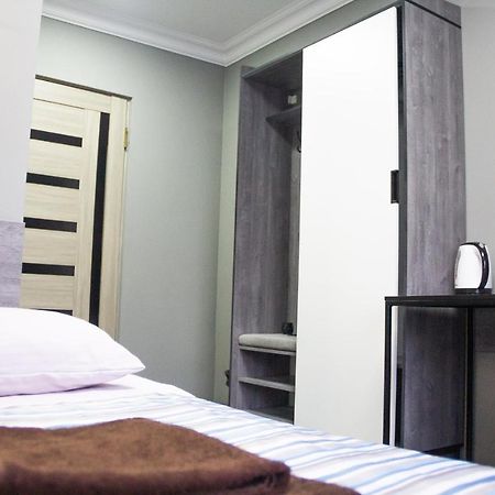 Hotel Tahar Almatı Dış mekan fotoğraf