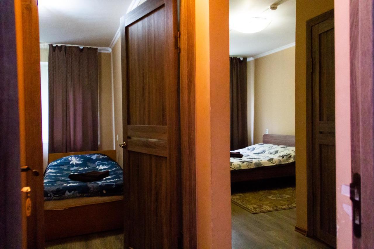 Hotel Tahar Almatı Dış mekan fotoğraf
