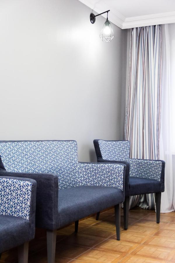Hotel Tahar Almatı Dış mekan fotoğraf